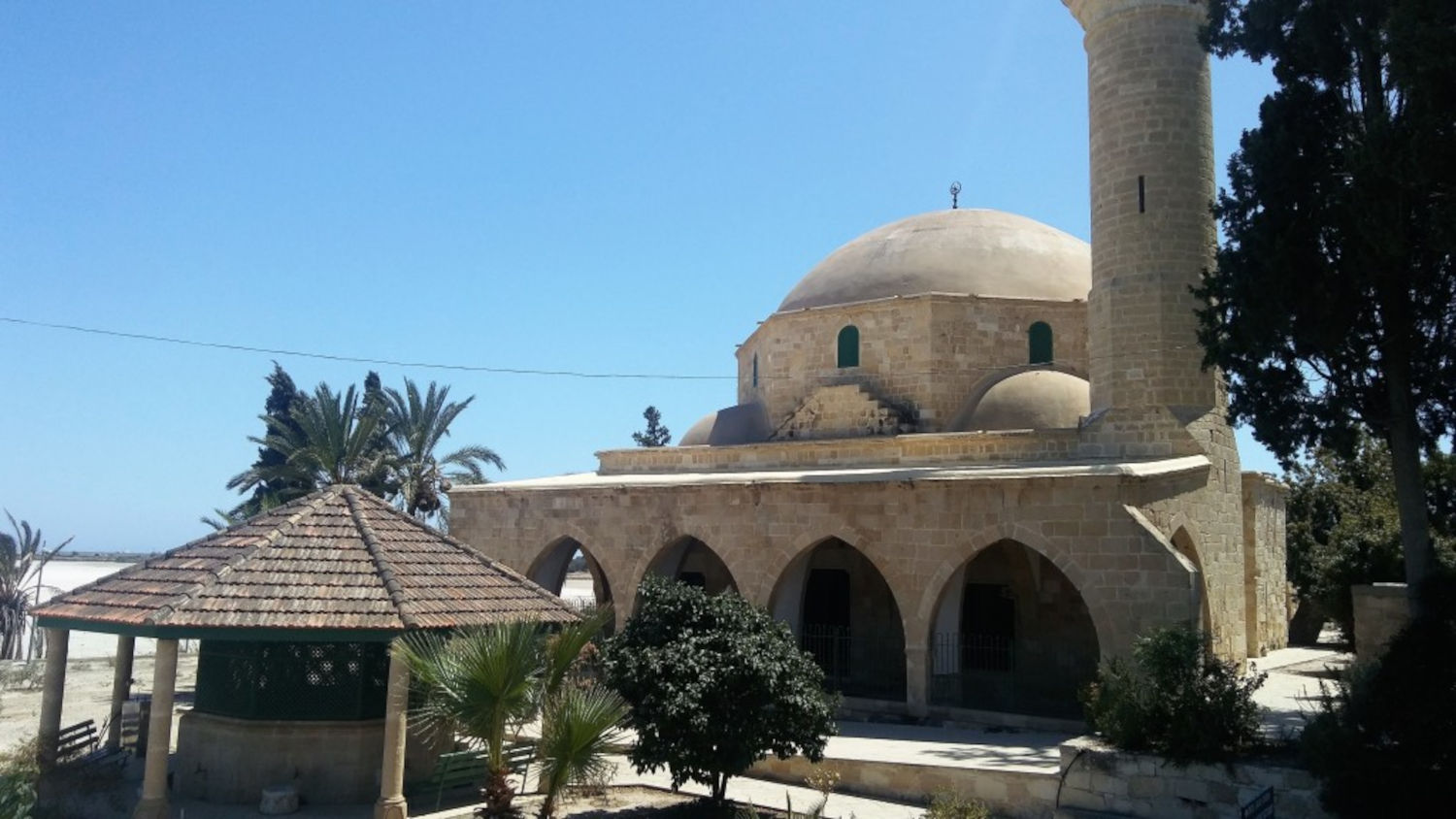 Hala Sultan Tekke – miejsce spoczynku mamki Proroka Mahometa.