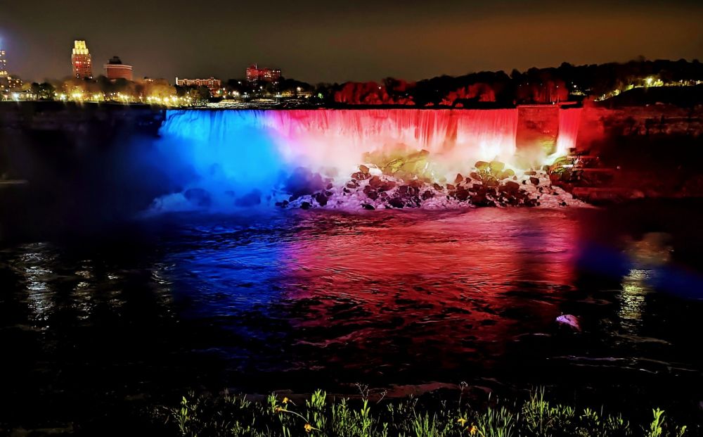 Wodospad Niagara nocą…