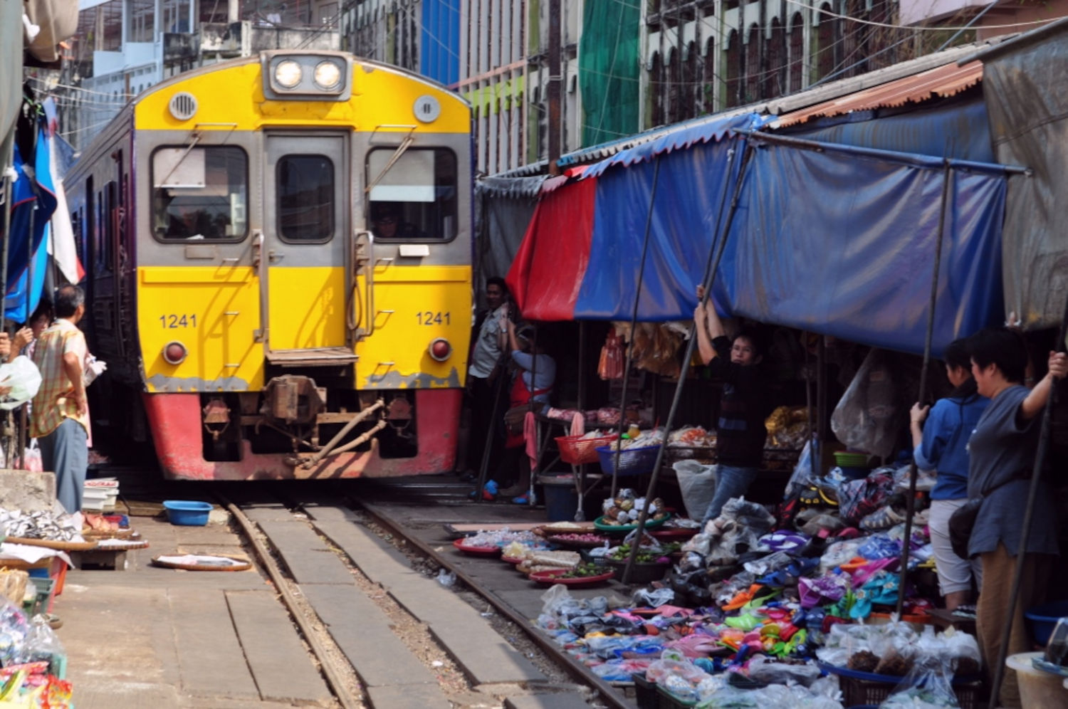 Maeklong Bazar