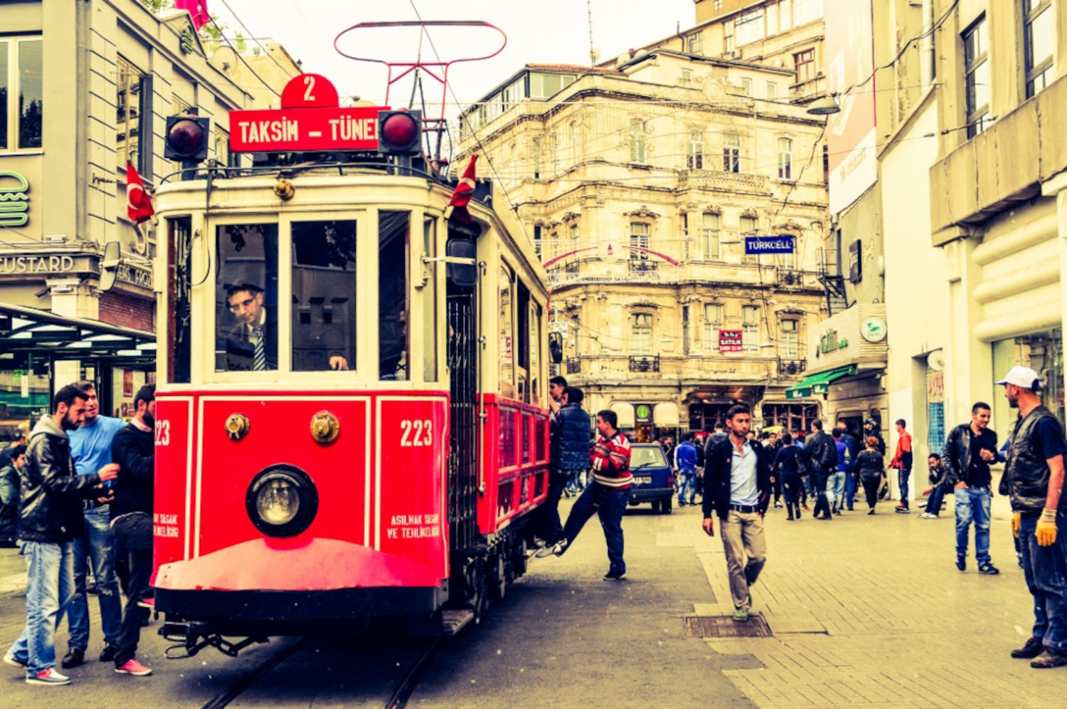 Przejażdżka tramwajem na Istiklal Caddesi