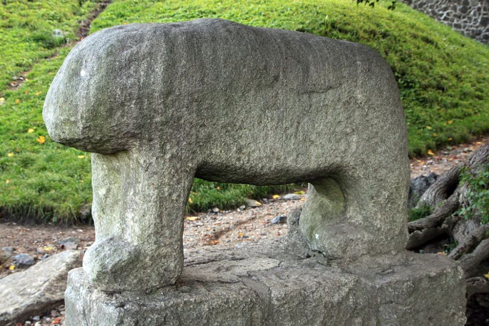 Symbol Ślęży i kultowa rzeźba 