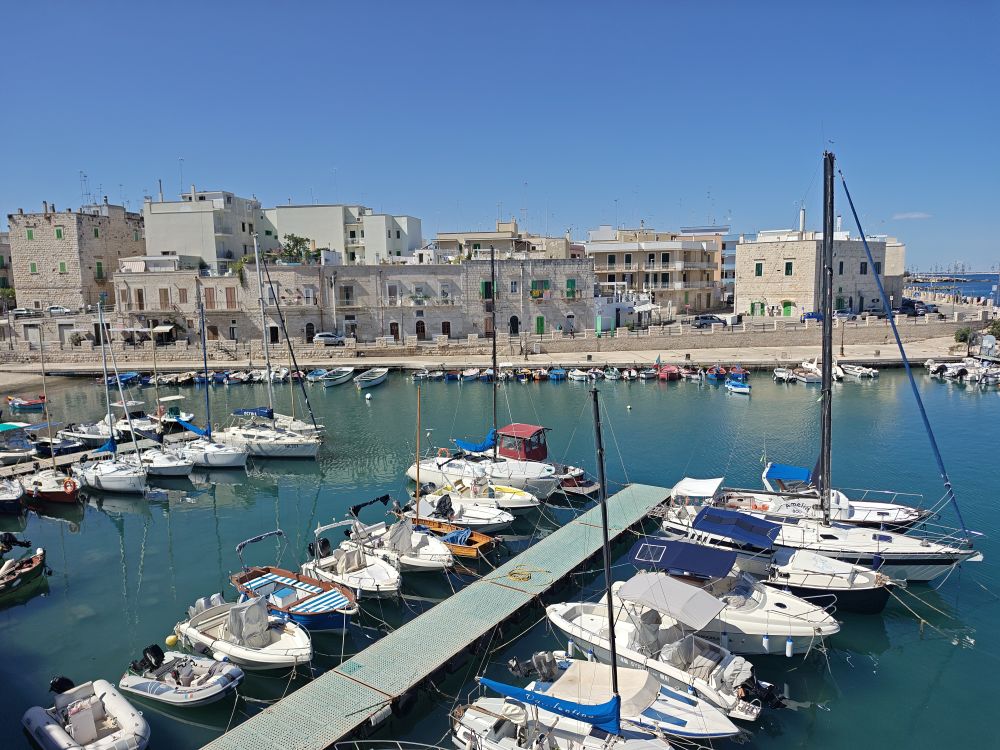 Spokojny port w Giovinazzo Spokojny port w Giovinazzo